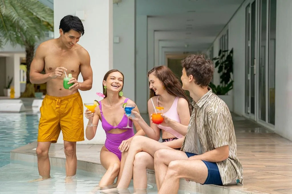 From Deadlines to Shorelines: 3 Reasons Why Astoria Current is the Ideal Spot for Team Beach Getaways
